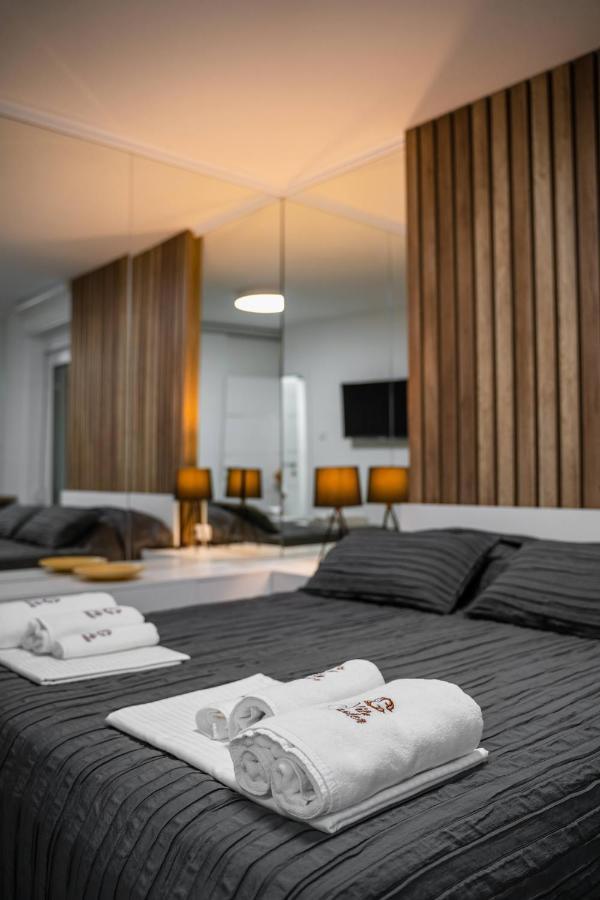 Apartment Cander *