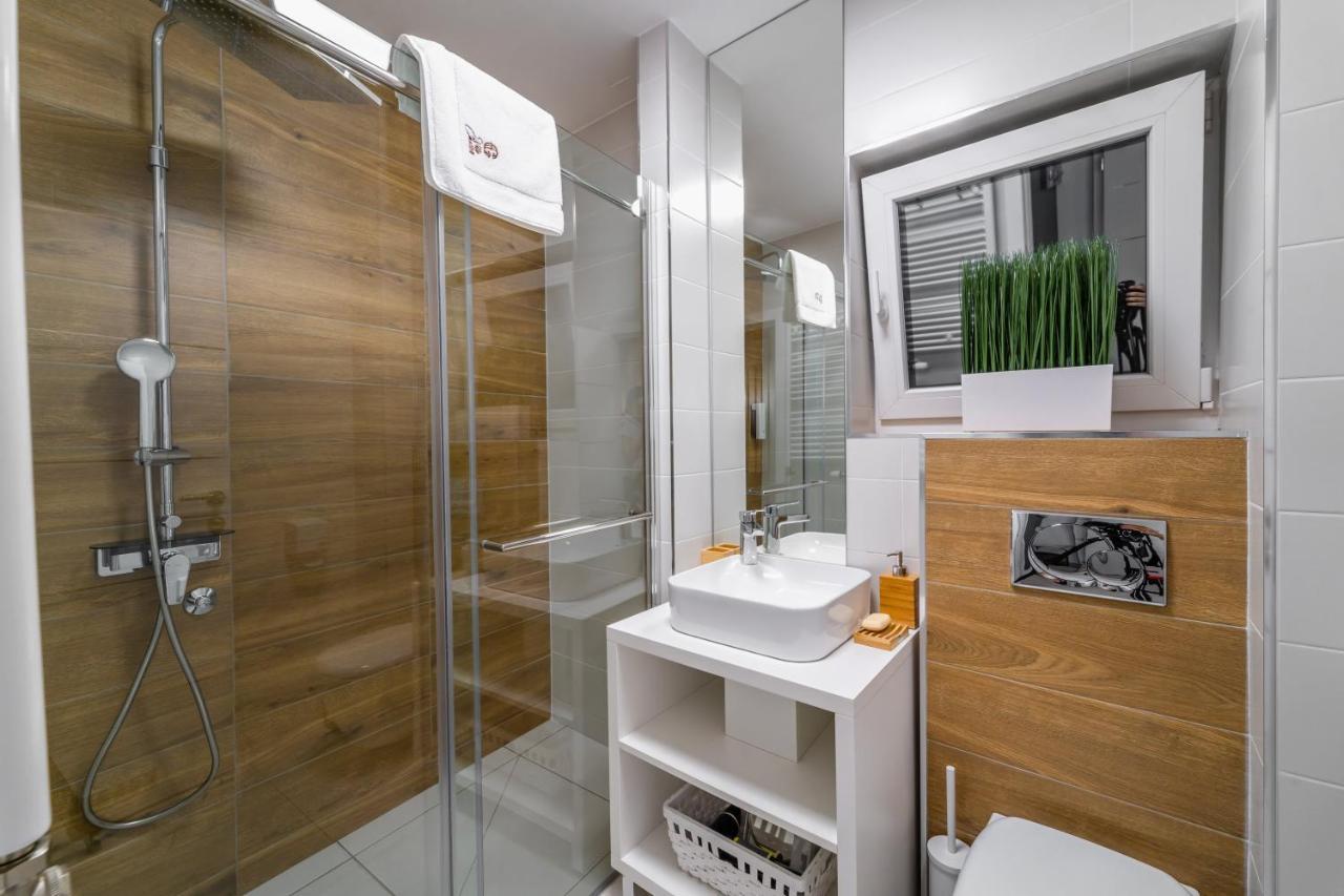 Cander Apartment